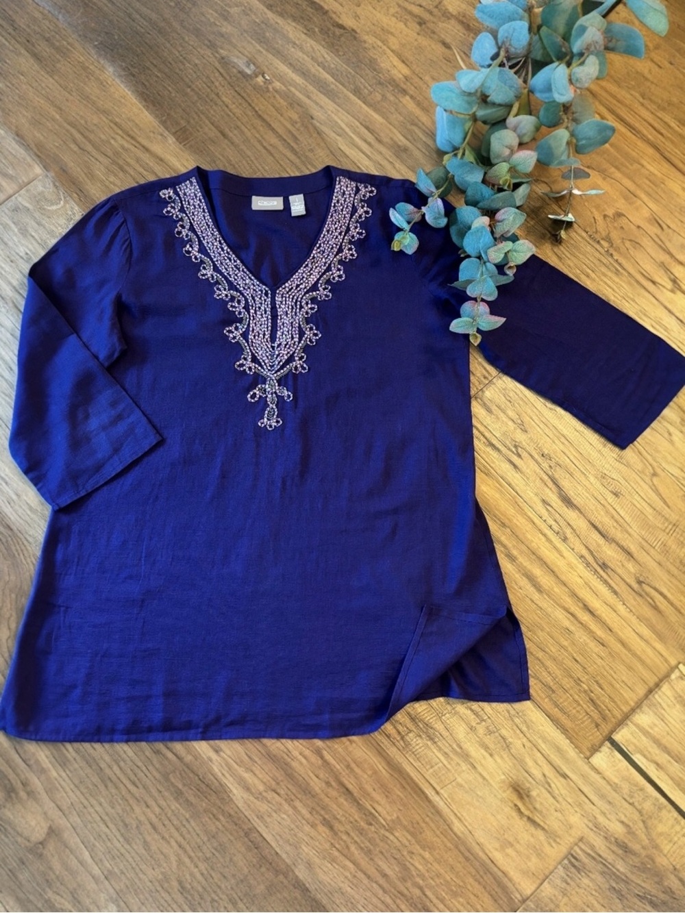 Chico’s Dark Purple V Neck Embellished Cotton Tunic Size 1 Reg 8/10 Med